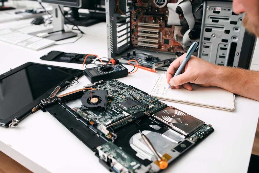 IT maintenance and troubleshooting